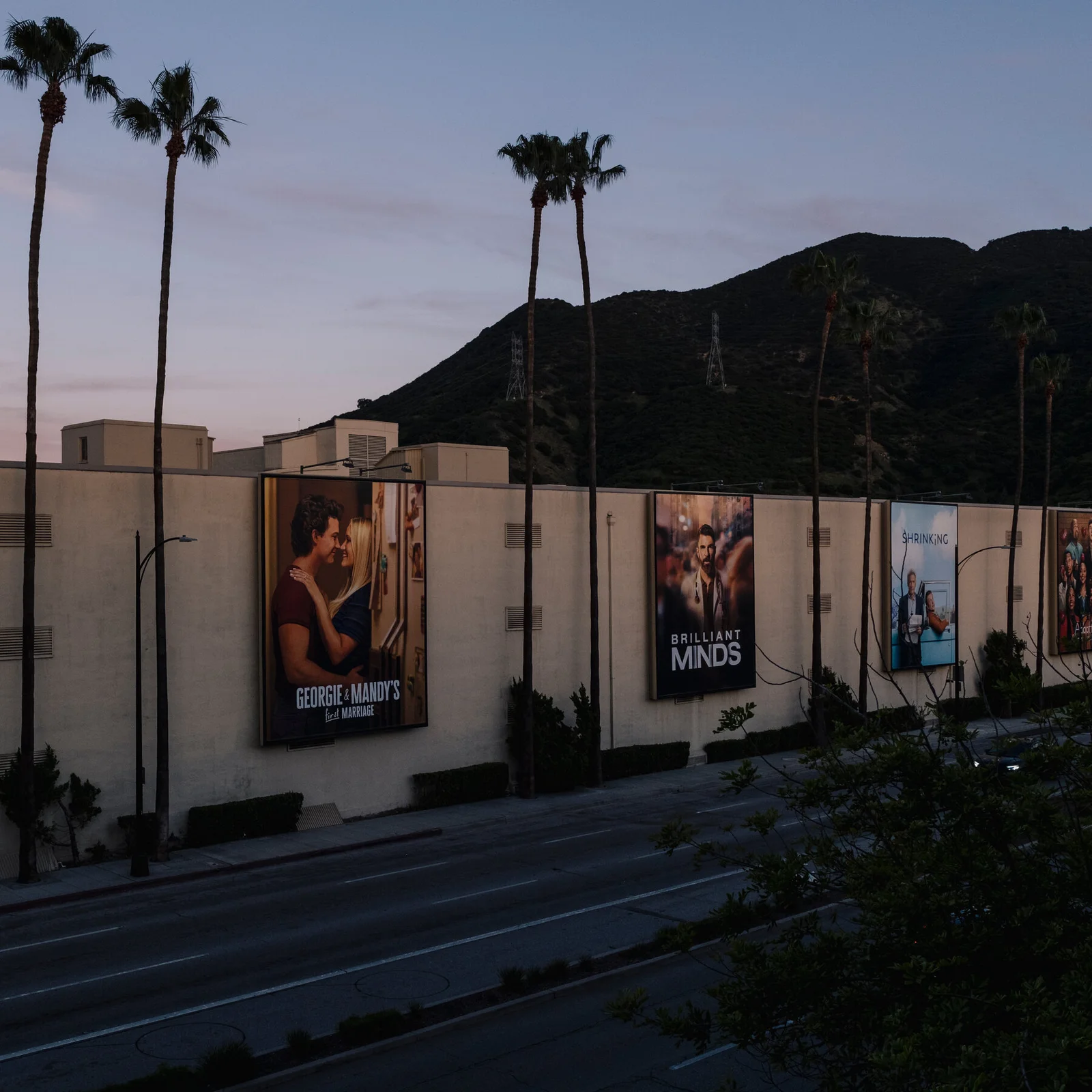 Paramount, Warner Bros. Birleşmesini Tamamlamak İçin Bazı Önerileri Değerlendiriyor
